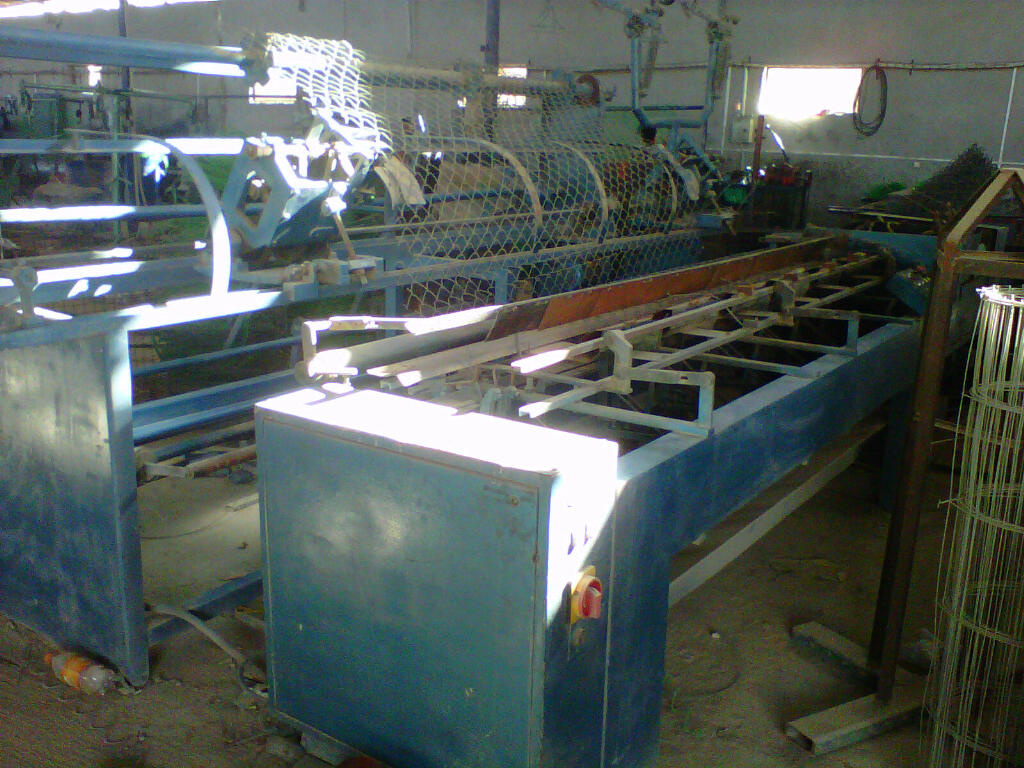 Double Spiral Automatic Chain Link Fence Machine